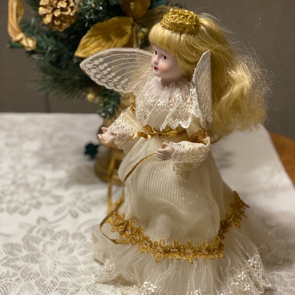Vintage porcelain doll angel tree topper - Picture 15 of 16